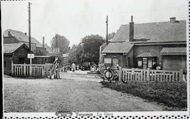 Turpange-int gare et PN.jpg